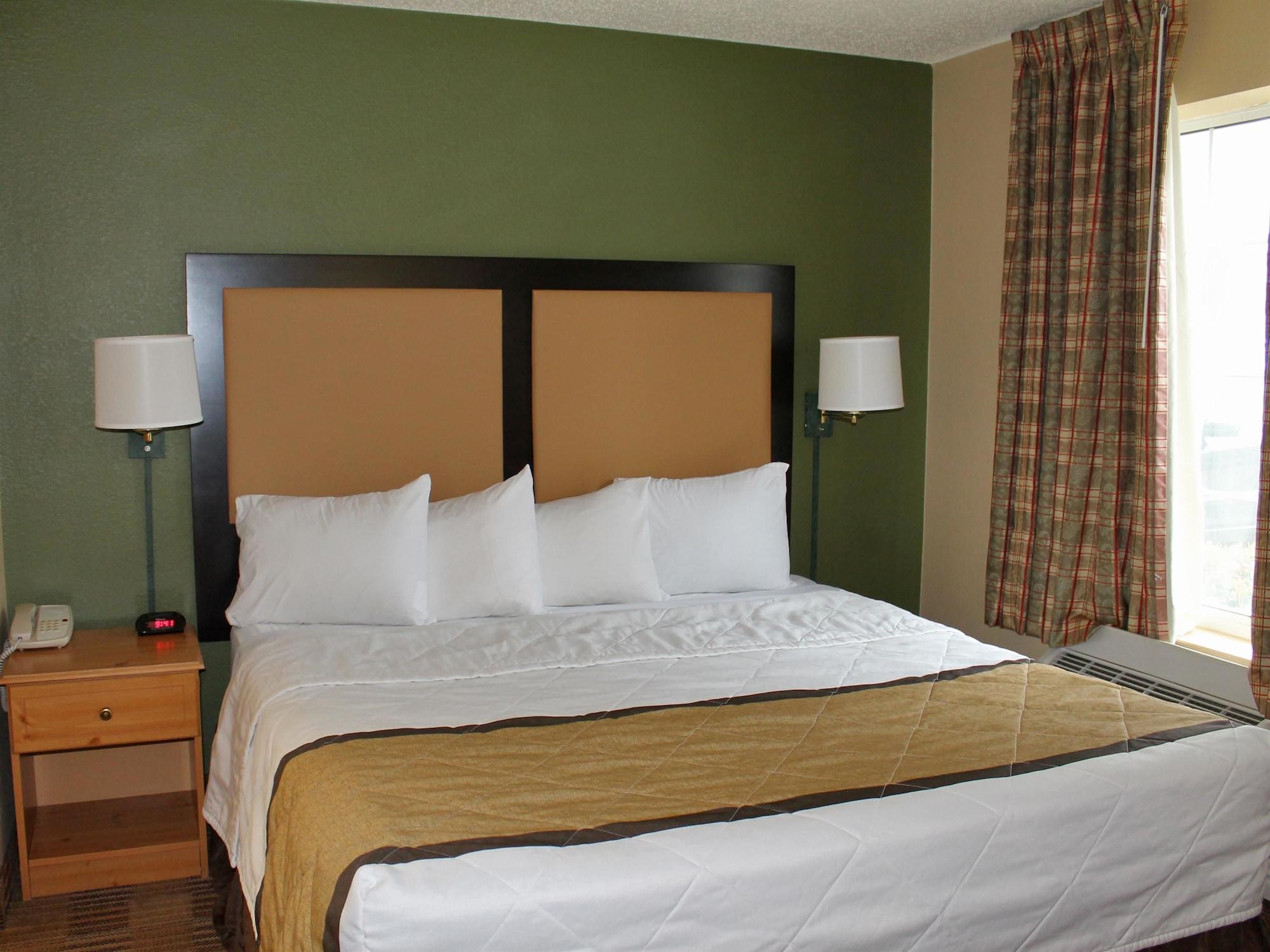 Extended Stay America Suites - Boston - Waltham - 52 4Th Ave Buitenkant foto