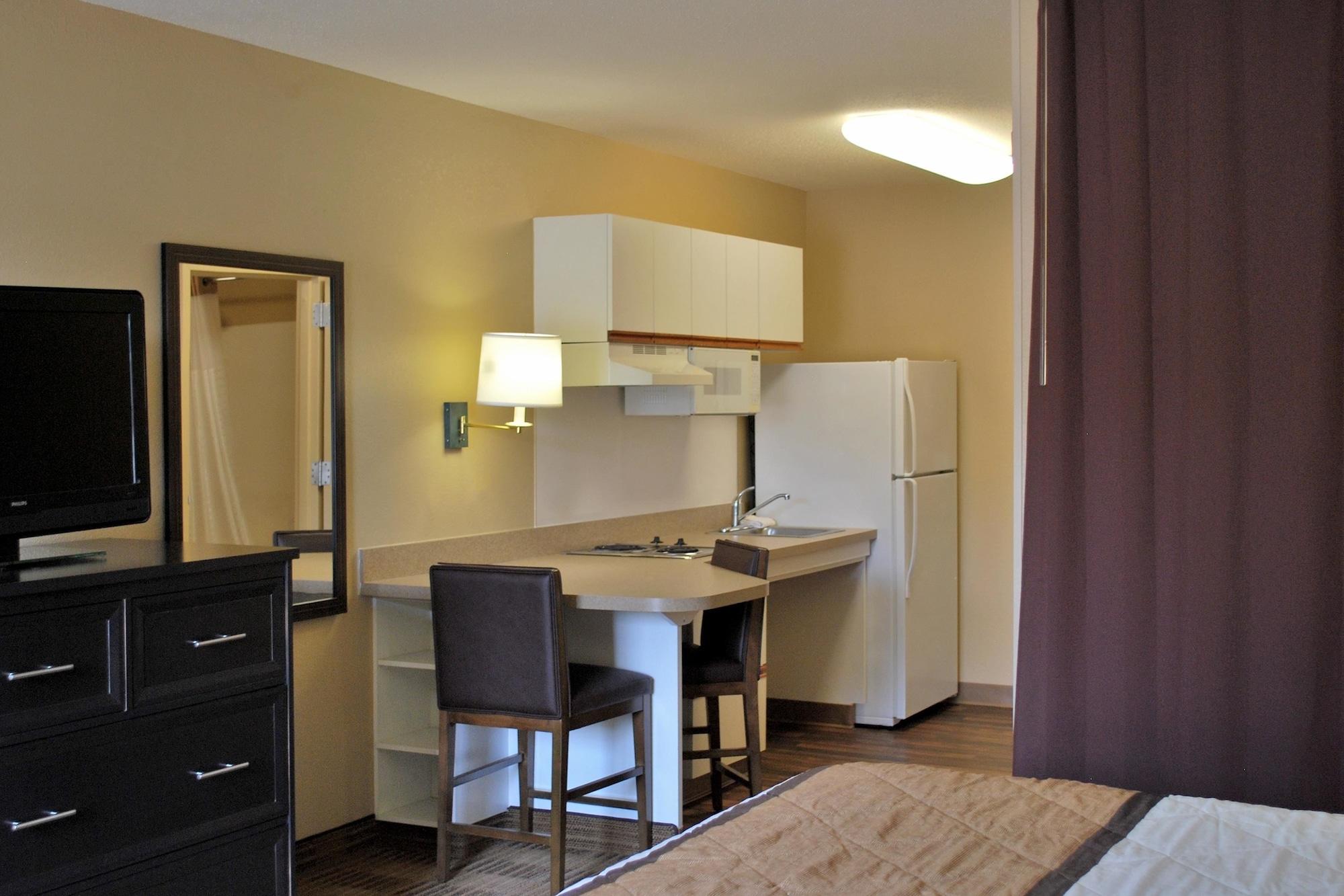 Extended Stay America Suites - Boston - Waltham - 52 4Th Ave Buitenkant foto