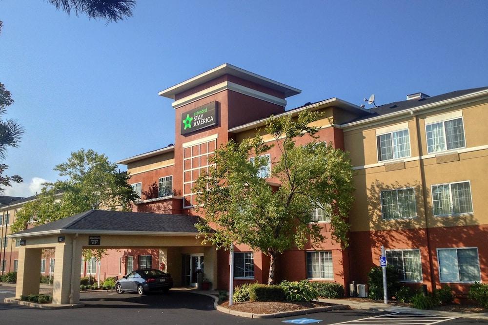 Extended Stay America Suites - Boston - Waltham - 52 4Th Ave Buitenkant foto