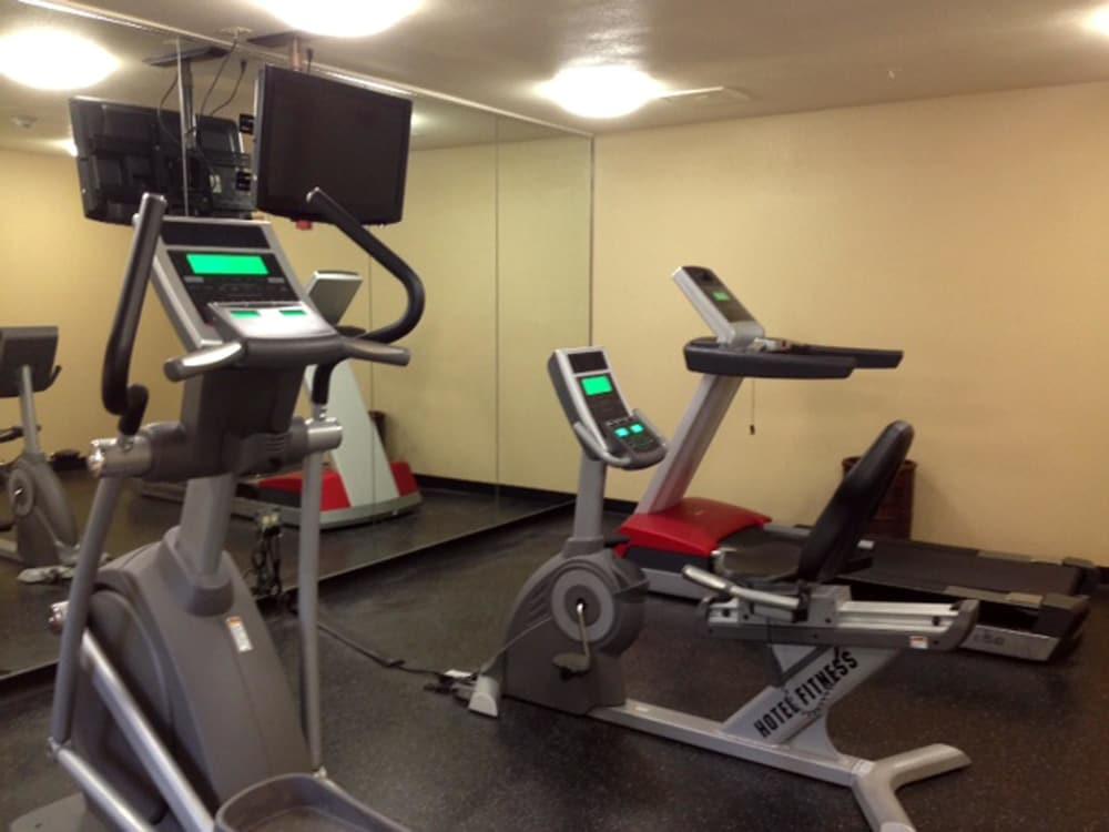 Extended Stay America Suites - Boston - Waltham - 52 4Th Ave Buitenkant foto