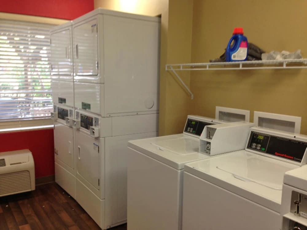 Extended Stay America Suites - Boston - Waltham - 52 4Th Ave Buitenkant foto