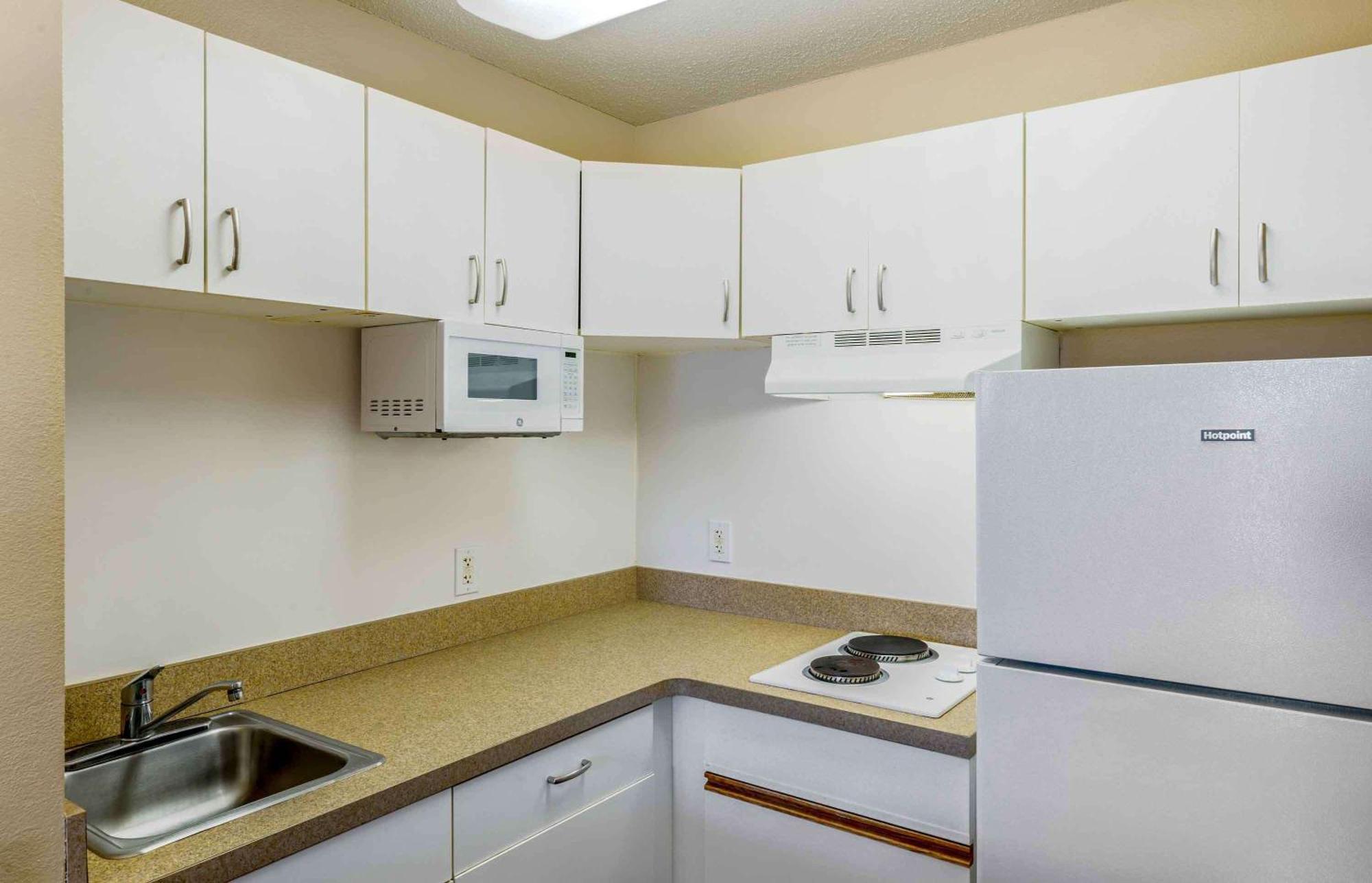 Extended Stay America Suites - Boston - Waltham - 52 4Th Ave Buitenkant foto