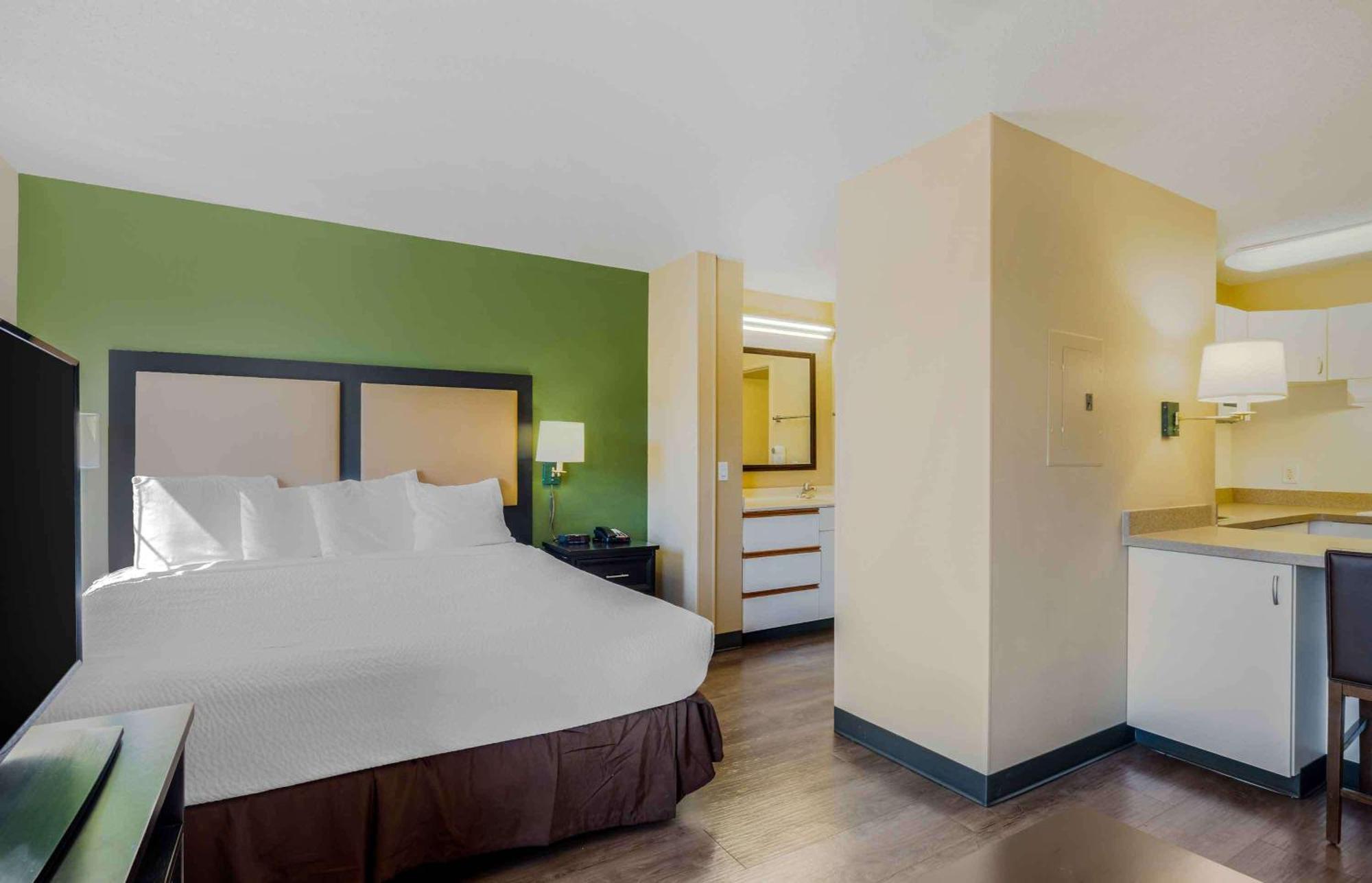 Extended Stay America Suites - Boston - Waltham - 52 4Th Ave Buitenkant foto
