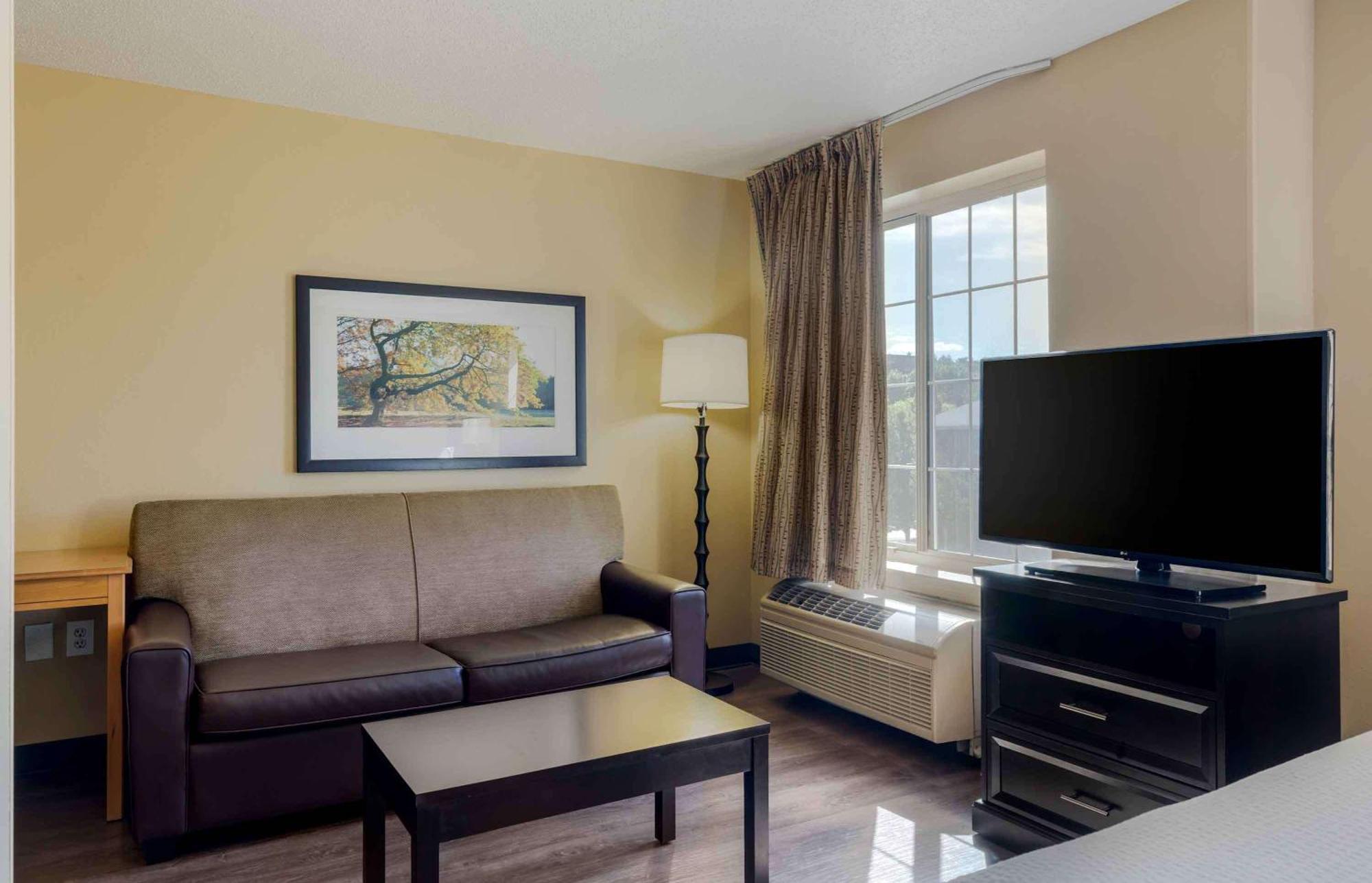 Extended Stay America Suites - Boston - Waltham - 52 4Th Ave Buitenkant foto