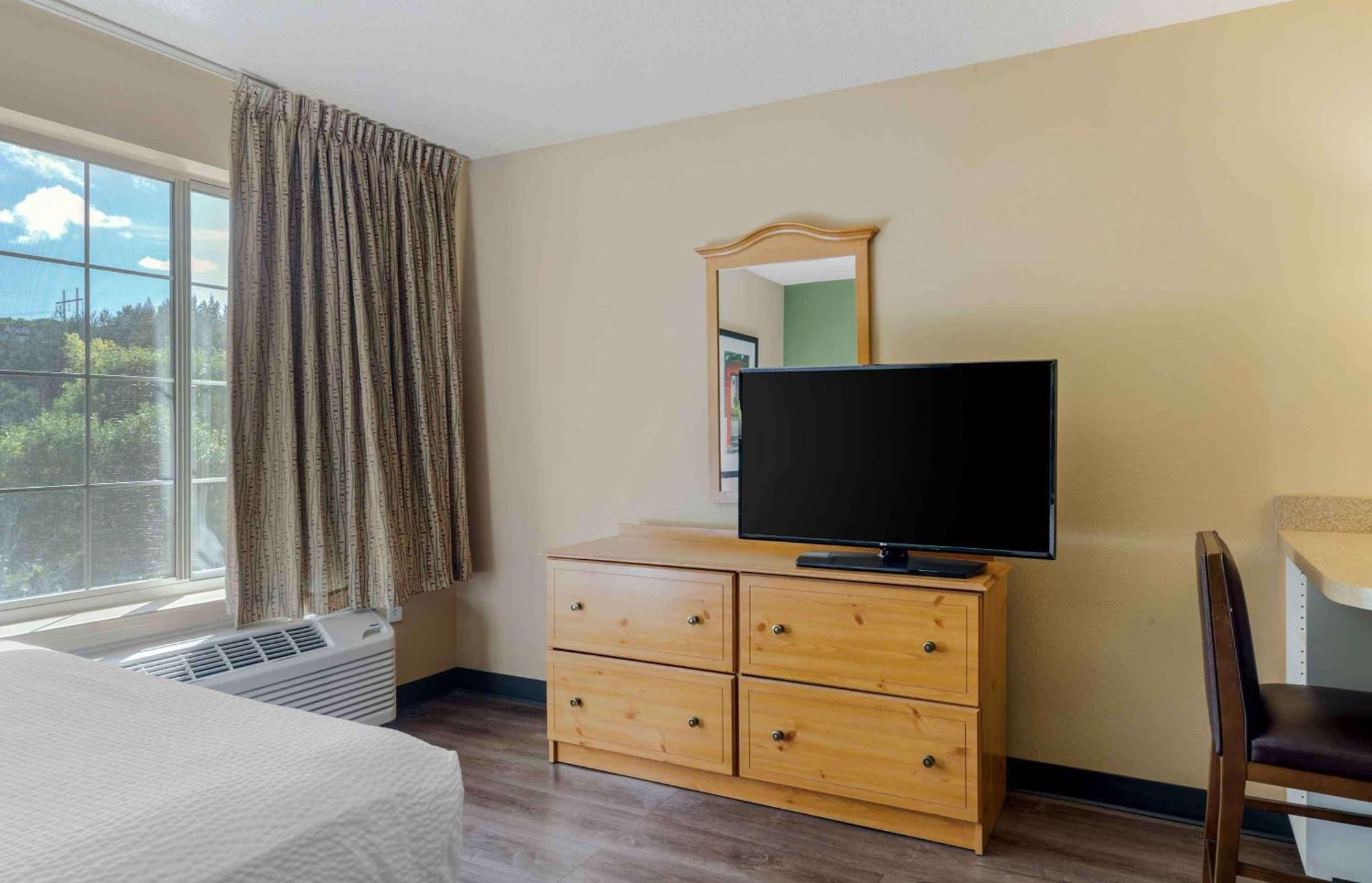 Extended Stay America Suites - Boston - Waltham - 52 4Th Ave Buitenkant foto