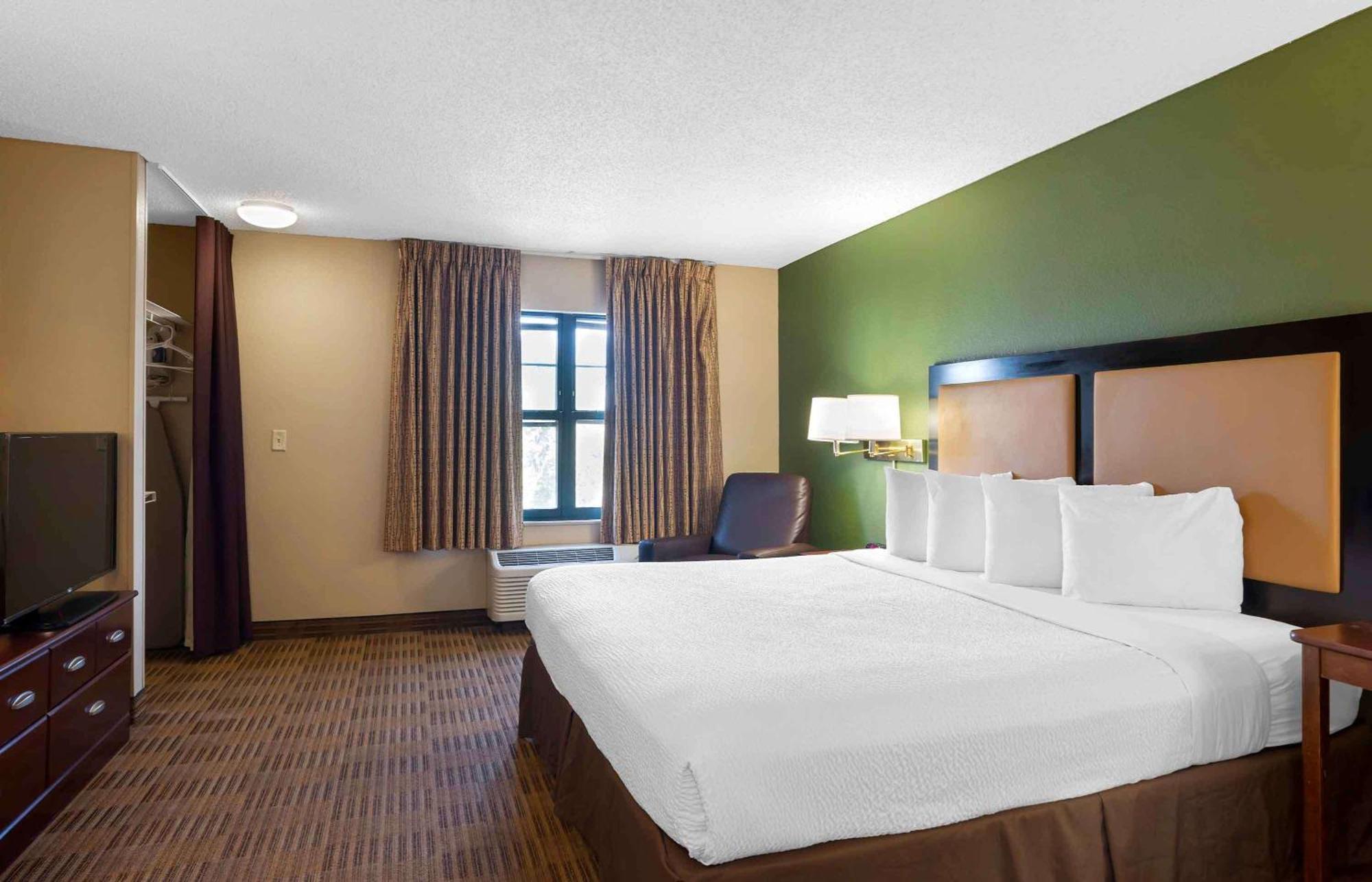 Extended Stay America Suites - Boston - Waltham - 52 4Th Ave Buitenkant foto