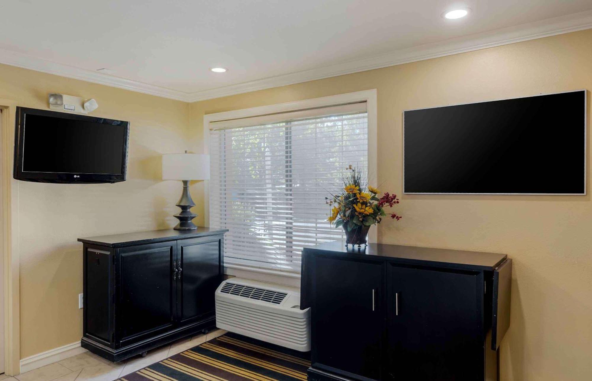 Extended Stay America Suites - Boston - Waltham - 52 4Th Ave Buitenkant foto